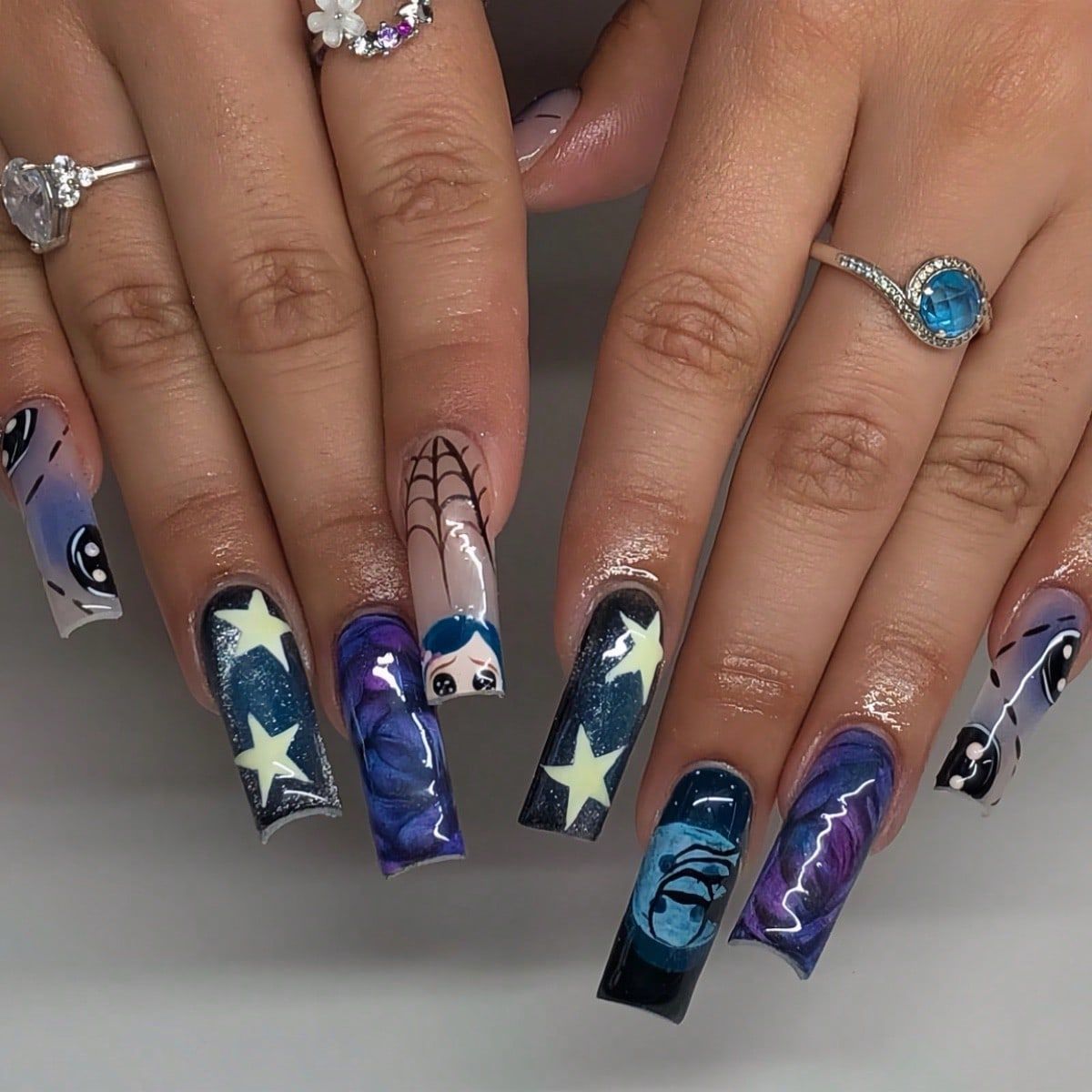 Y2k 스타 그래피티 프레스 네일, 광택 블루 스파이더 - Nail Art Press On 리뷰 및 가격